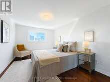 62 MUIRLANDS DRIVE | Toronto Ontario | Slide Image Thirteen