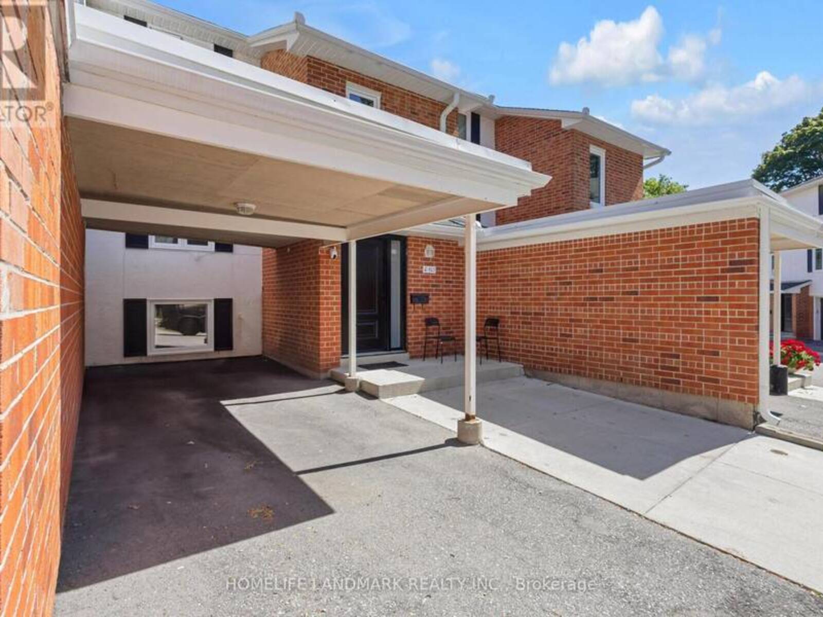 2 - 427 KEATS WAY, Waterloo, Ontario N2L 5S7