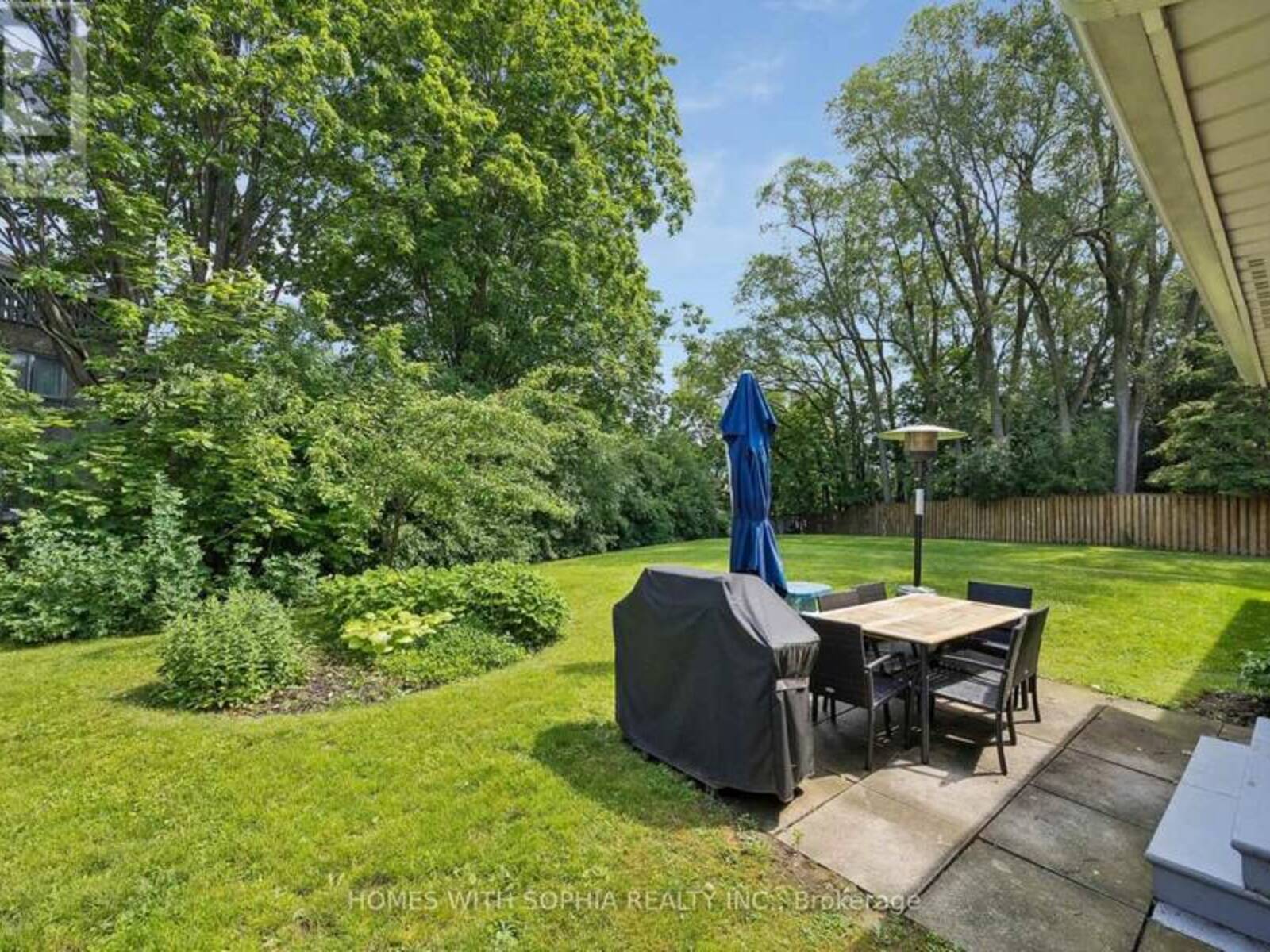 34 RUSTYWOOD DRIVE, Toronto, Ontario M3A 1R8