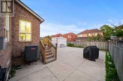 9 SQUIRRELTAIL WAY | Brampton Ontario | Slide Image Forty-five