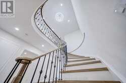 199 HARROWSMITH DRIVE W | Mississauga Ontario | Slide Image Thirteen