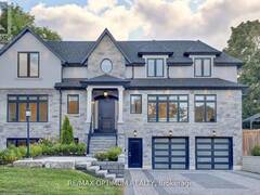 26 PIONEER DRIVE Mississauga Ontario, L5M 1G9