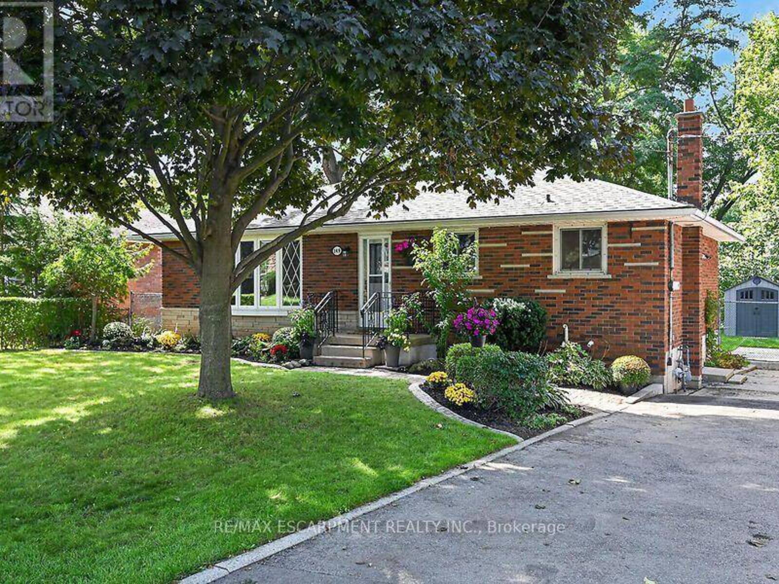 149 BERWICK STREET, Caledonia, Ontario N3W 1E6
