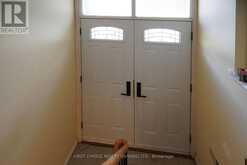 172 COLBORNE AVENUE | Richmond Hill Ontario | Slide Image Three