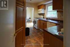 172 COLBORNE AVENUE | Richmond Hill Ontario | Slide Image Four