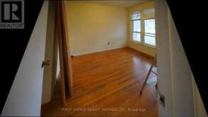 172 COLBORNE AVENUE | Richmond Hill Ontario | Slide Image Eight