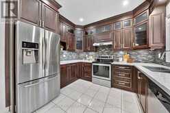 65 MIDDLECOTE DRIVE | Ajax Ontario | Slide Image Nine