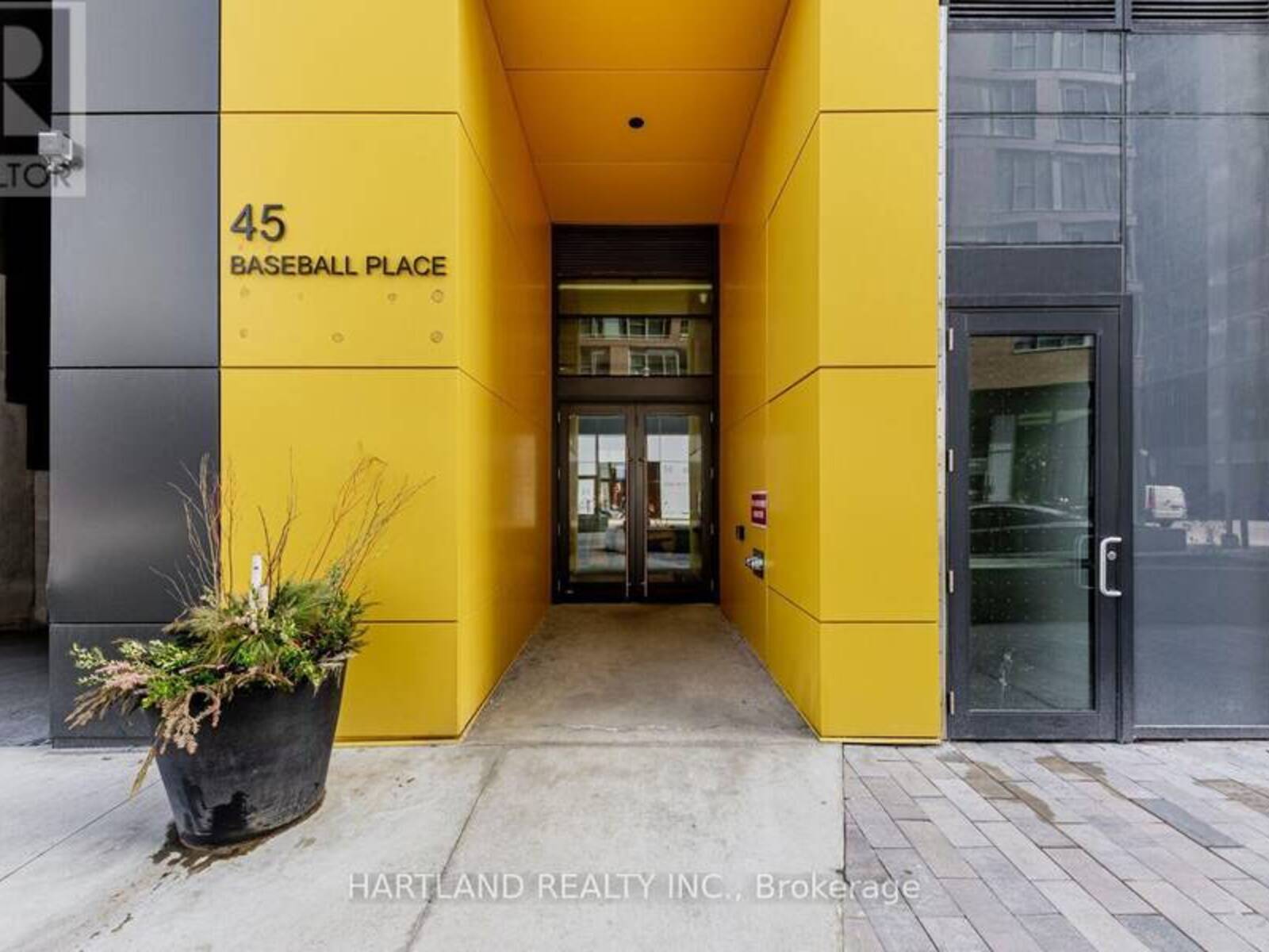 1308 - 45 BASEBALL PLACE, Toronto, Ontario M4M 0H1