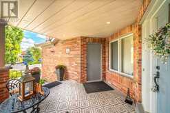 397 HEWITT CIRCLE | Newmarket Ontario | Slide Image Three