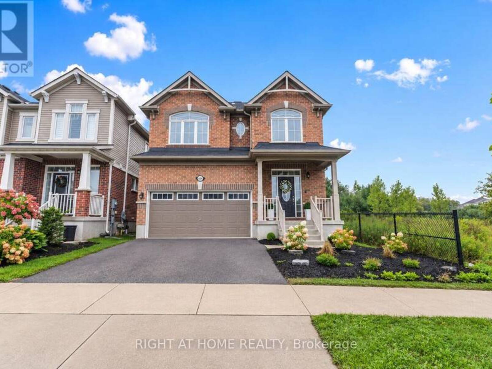 404 EQUESTRIAN WAY, Cambridge, Ontario N3E 0B9