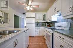 24 GRAND FOREST DRIVE | Barrie Ontario | Slide Image Thirteen