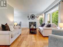 652 MEADOW LANE | Burlington Ontario | Slide Image Sixteen