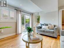 652 MEADOW LANE | Burlington Ontario | Slide Image Eight