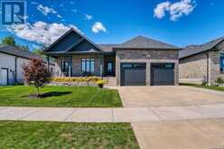 37 GILMER CRESCENT | Listowel Ontario | Slide Image Three