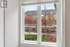 18 - 9R CLINTWOOD GATE | Toronto Ontario | Slide Image Thirty-two