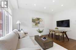 18 - 9R CLINTWOOD GATE | Toronto Ontario | Slide Image Four