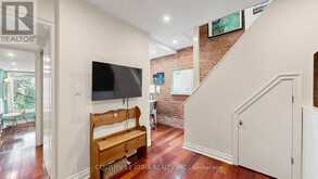 46 BELMONT STREET | Toronto Ontario | Slide Image Eighteen