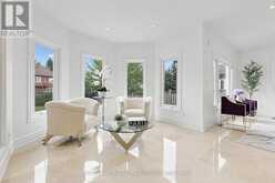 9 ELDERWOOD DRIVE | Richmond Hill Ontario | Slide Image Thirteen