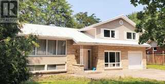 163 WOODSIDE DRIVE | St. Catharines Ontario | Slide Image Two