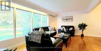 163 WOODSIDE DRIVE | St. Catharines Ontario | Slide Image Seventeen