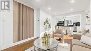 27 BEDLE AVENUE | Toronto Ontario | Slide Image Twelve