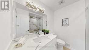 27 BEDLE AVENUE | Toronto Ontario | Slide Image Thirty-one