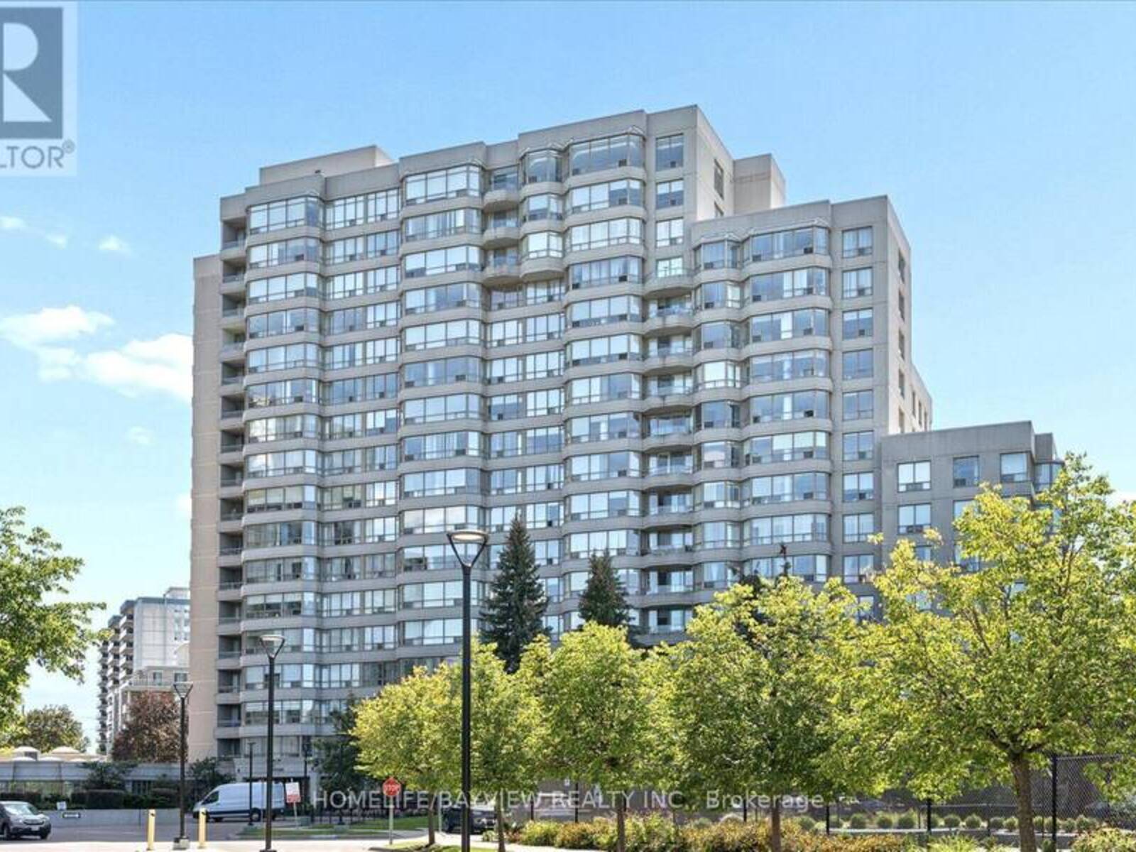 515 - 7 TOWNSGATE DRIVE, Vaughan, Ontario L4J 7Z9