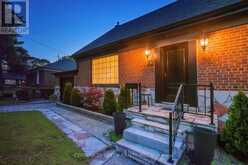 32 CASTLEBAR ROAD | Toronto Ontario | Slide Image Thirteen
