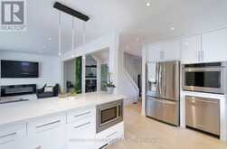 32 CASTLEBAR ROAD | Toronto Ontario | Slide Image Nineteen