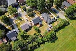 32 CASTLEBAR ROAD | Toronto Ontario | Slide Image Nine