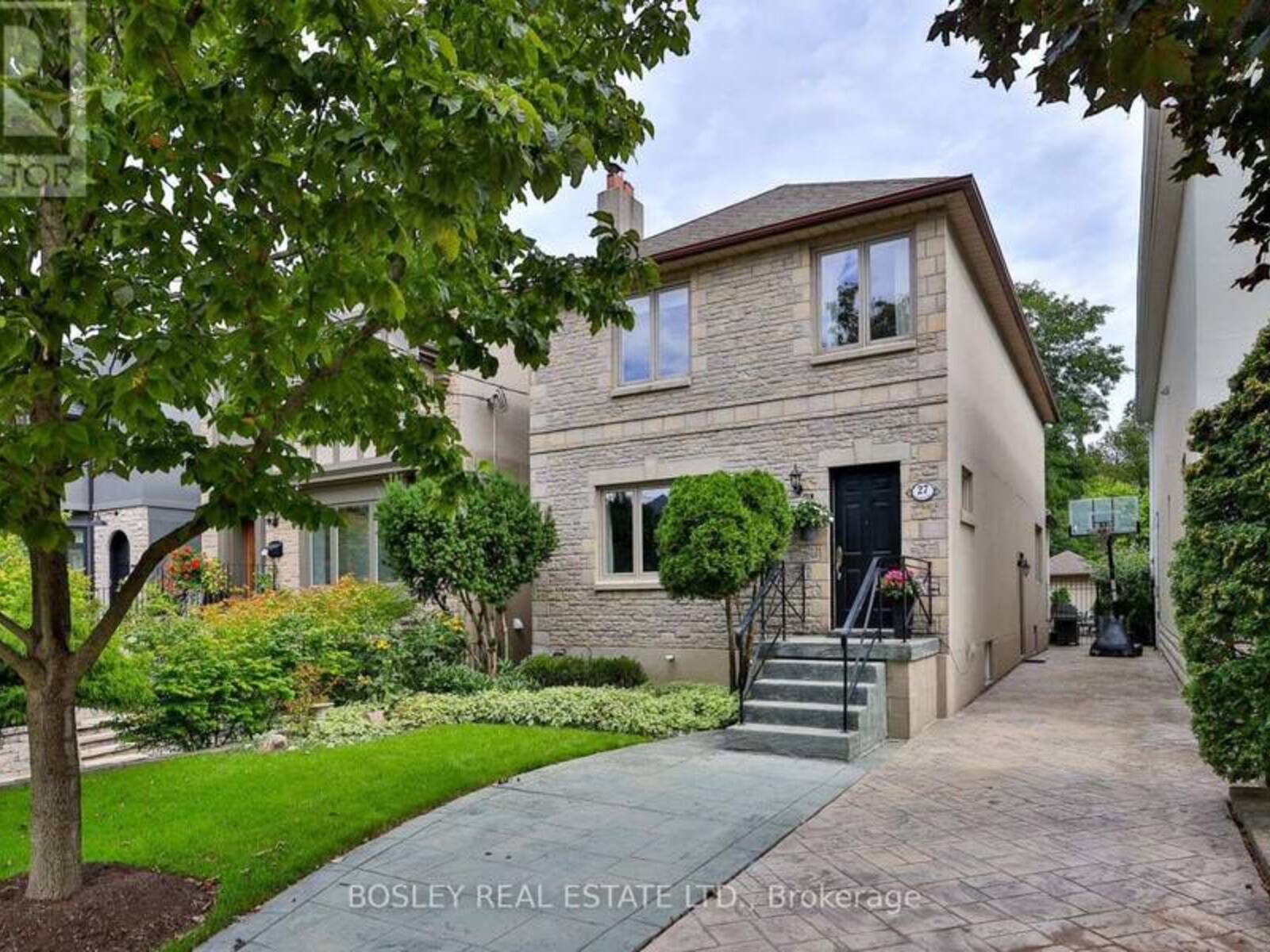 27 CAMERON CRESCENT, Toronto, Ontario M4G 1Z9