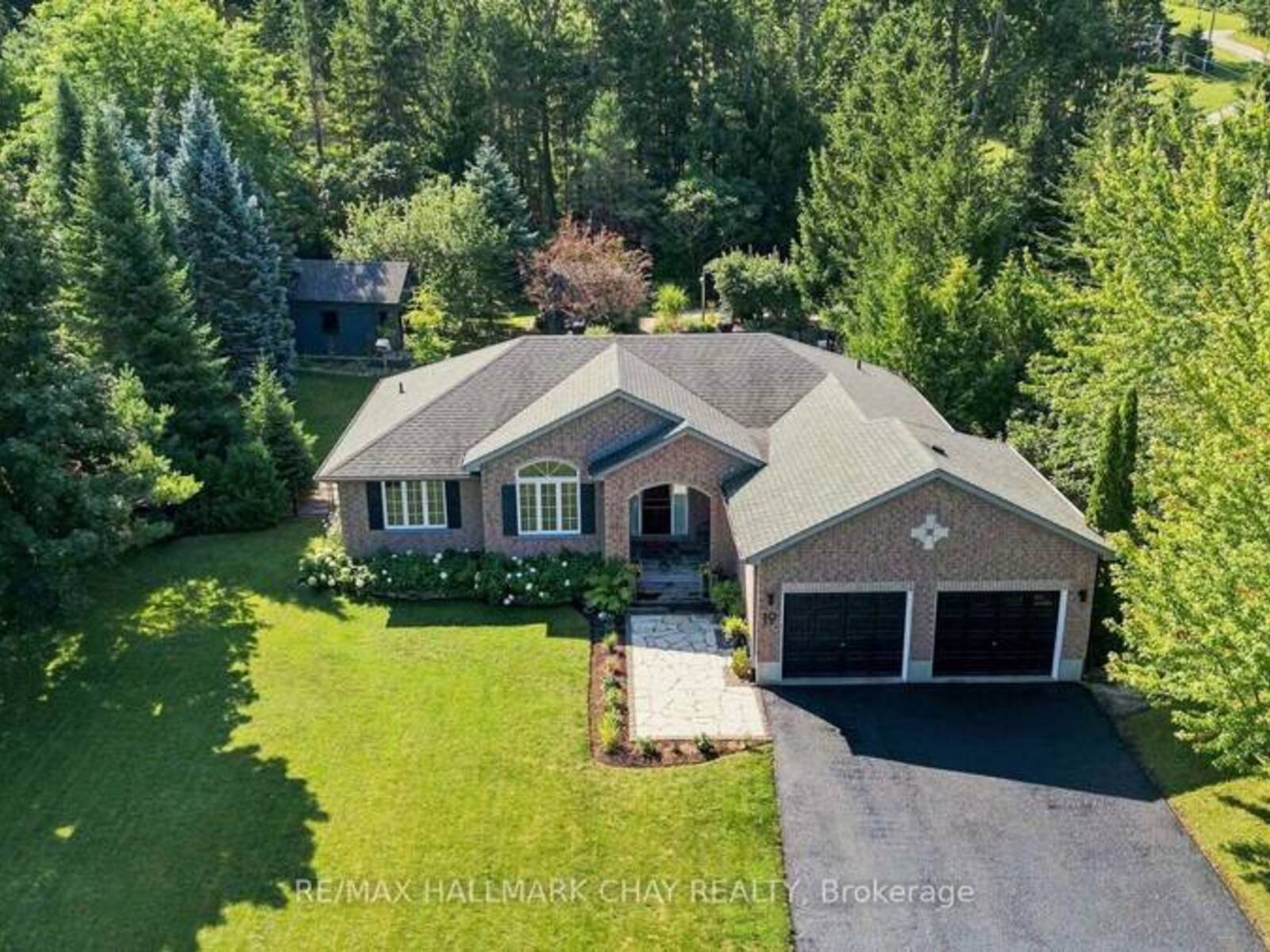 19 EDER TRAIL, Springwater, Ontario L0L 1Y0