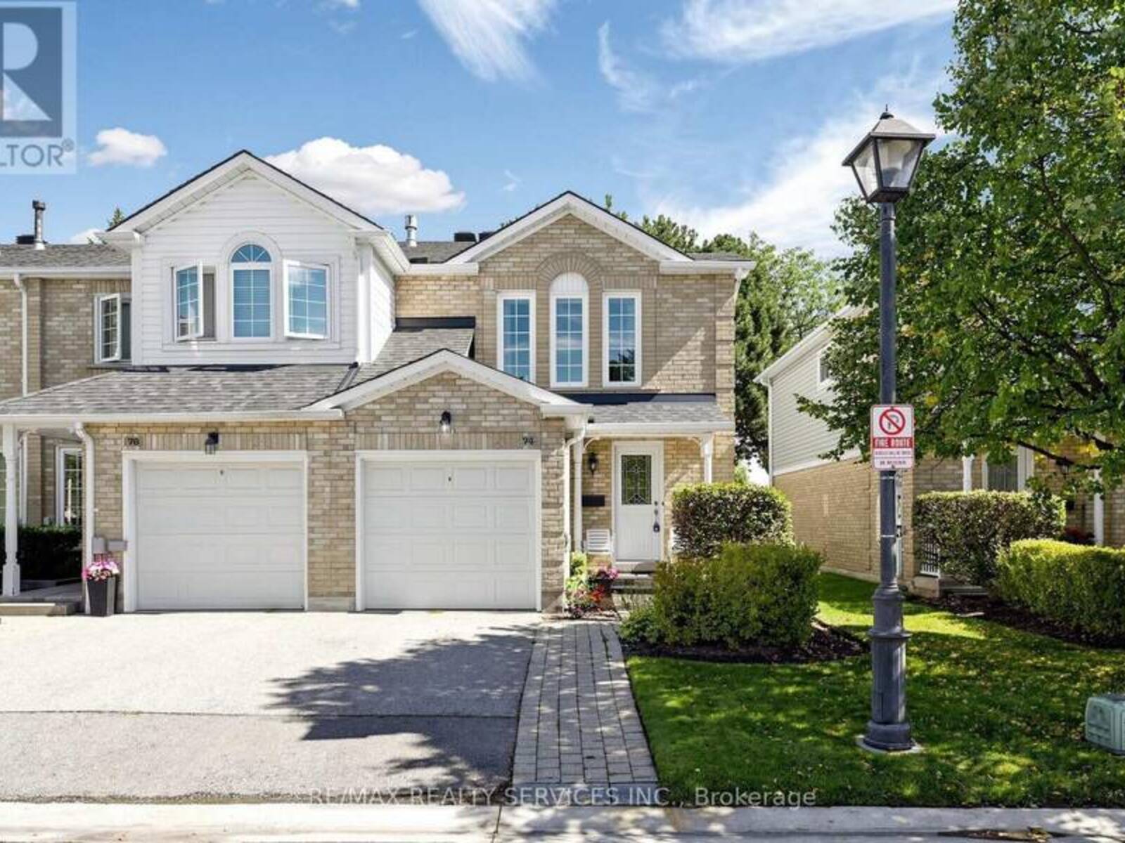 74 HEATHCLIFFE SQUARE, Brampton, Ontario L6S 5R4