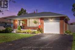 30 REDWING STREET | Lindsay Ontario | Slide Image One