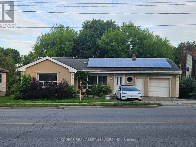 52 SPEEDVALE AVENUE W Guelph Ontario, N1H 1J9 - 3 Bedrooms Home For Sale