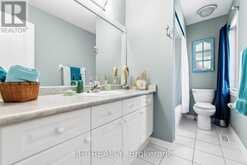 8 BURNABY DRIVE | Georgina Ontario | Slide Image Thirty-four