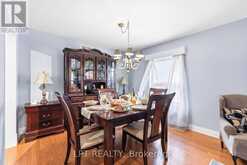 8 BURNABY DRIVE | Georgina Ontario | Slide Image Nine