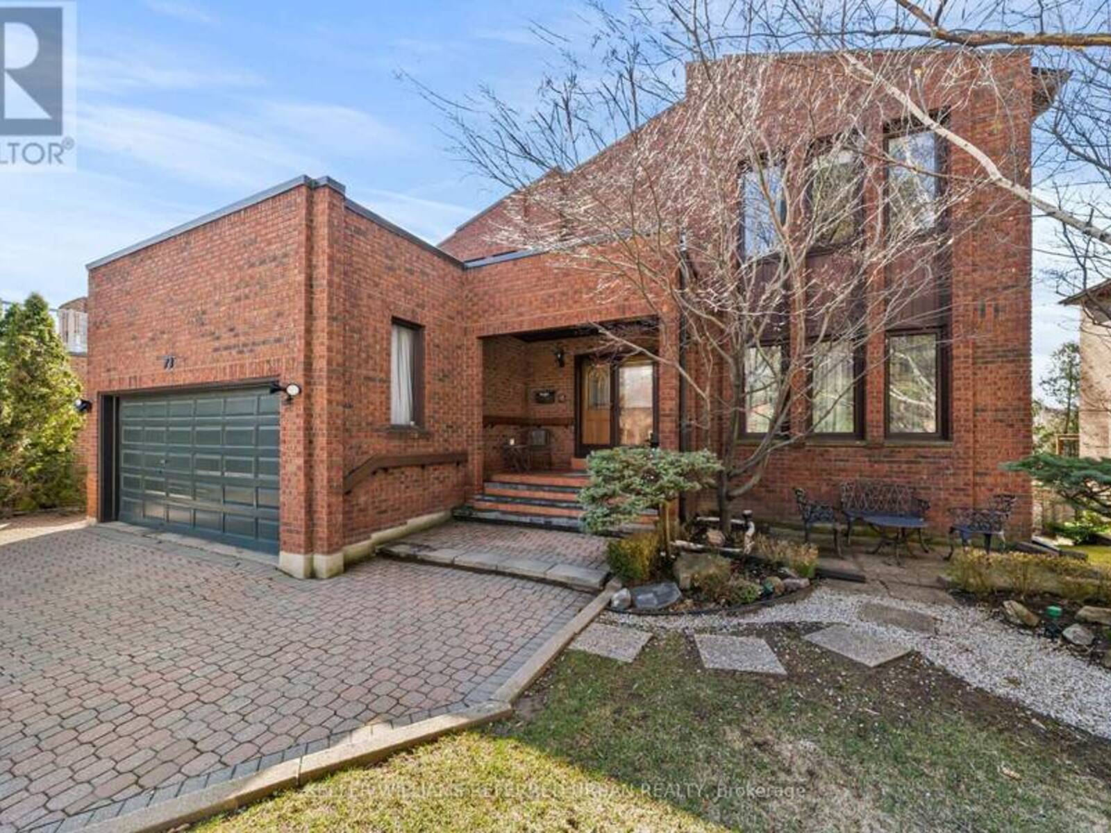 73 GARNIER COURT, Toronto, Ontario M2M 4C8