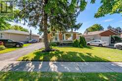 15 SHOREVIEW DRIVE | Toronto Ontario | Slide Image Four