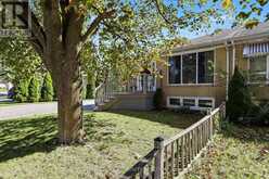 33 MCDONALD DRIVE | Aurora Ontario | Slide Image Thirty-one
