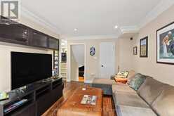 33 MCDONALD DRIVE | Aurora Ontario | Slide Image Nineteen