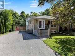 33 MCDONALD DRIVE Aurora Ontario, L4G 2T4