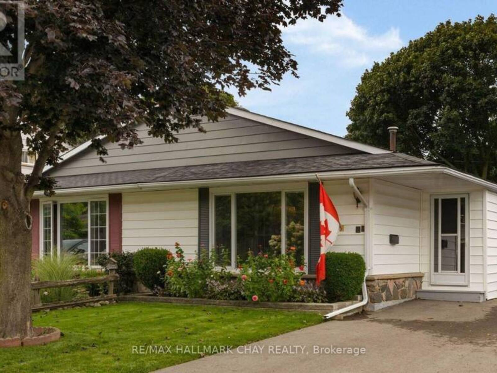 21 ONTARIO STREET, Orangeville, Ontario L9W 2T9