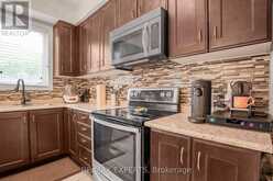 38 BETTY NAGLE STREET | Toronto Ontario | Slide Image Thirteen
