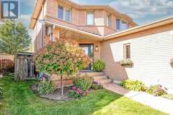83 NISKA DRIVE | Hamilton Ontario | Slide Image Two
