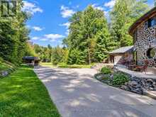 1166 BONNIE LAKE ROAD | Bracebridge Ontario | Slide Image Four