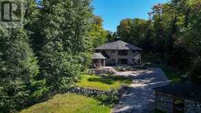 1166 BONNIE LAKE ROAD | Bracebridge Ontario | Slide Image Five