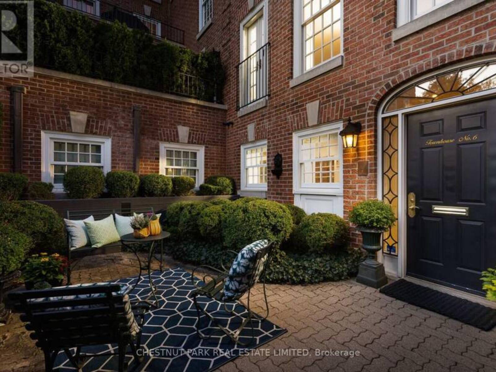 TH6 - 94 CRESCENT ROAD, Toronto, Ontario M4W 1T5