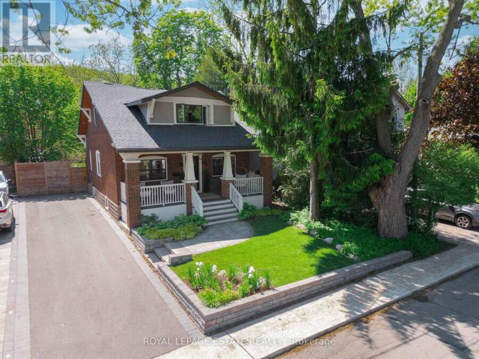 148 SCARBORO CRESCENT, Toronto, Ontario M1M 2J4