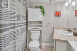 1008 - 260 DAVIS DRIVE | Newmarket Ontario | Slide Image Thirteen